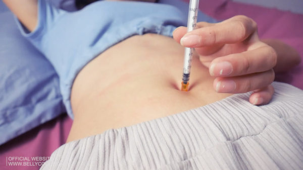 Needle belly button-Bonny